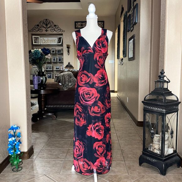 Temu*Maxi Floral Print Red & Black Dress - Picture 1 of 5